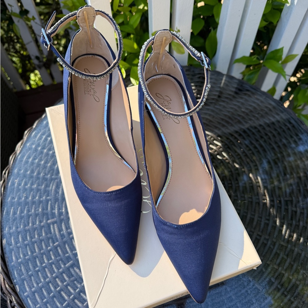 Jewel Badgley Mischka Navy Pointed-Toe Ankle-Strap Heels - 8.5
